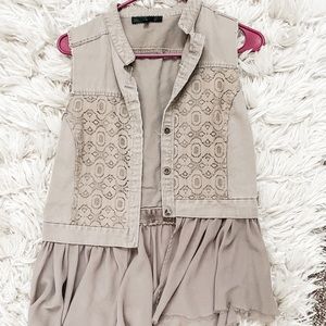 Buckle boutique vest